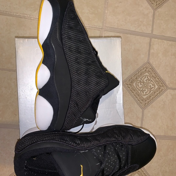 2005 AJ13 Low sz 9 Black/Maize